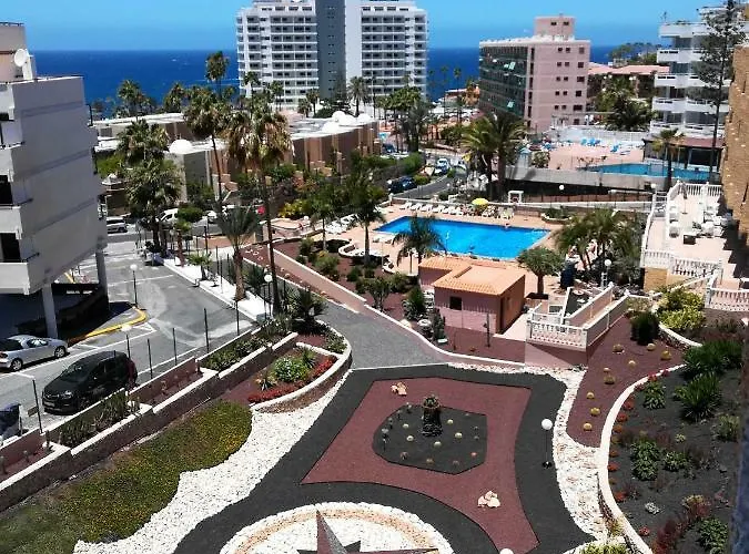 Near To The Ocean In Touristic Center Zone