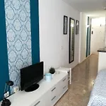 Near To The Ocean In Touristic Center Zone Apartament Playa de las Americas (Tenerife)